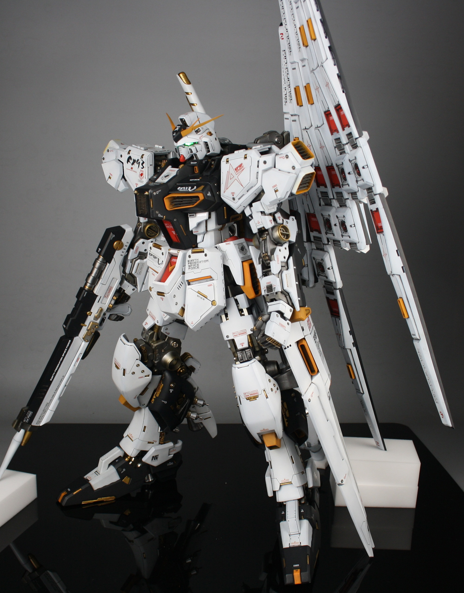 gs 1:48 ν gundam