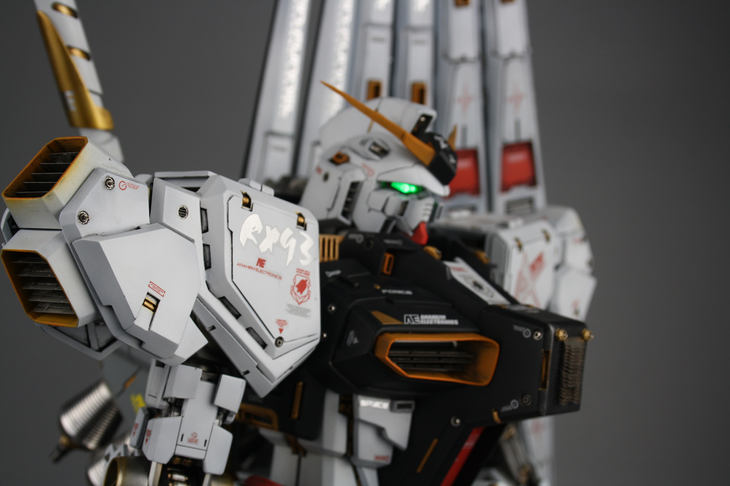 gs 1:48 ν gundam