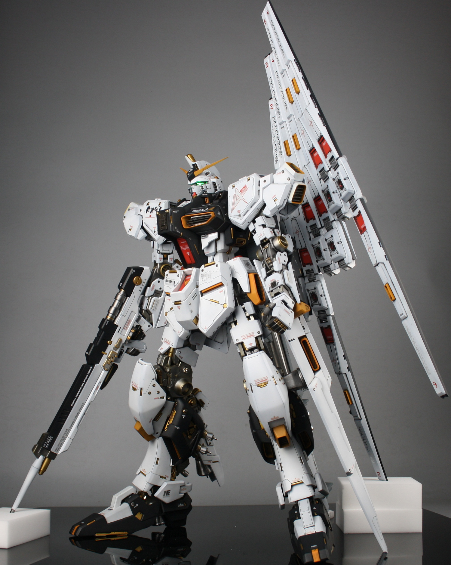 gs 1:48 ν gundam