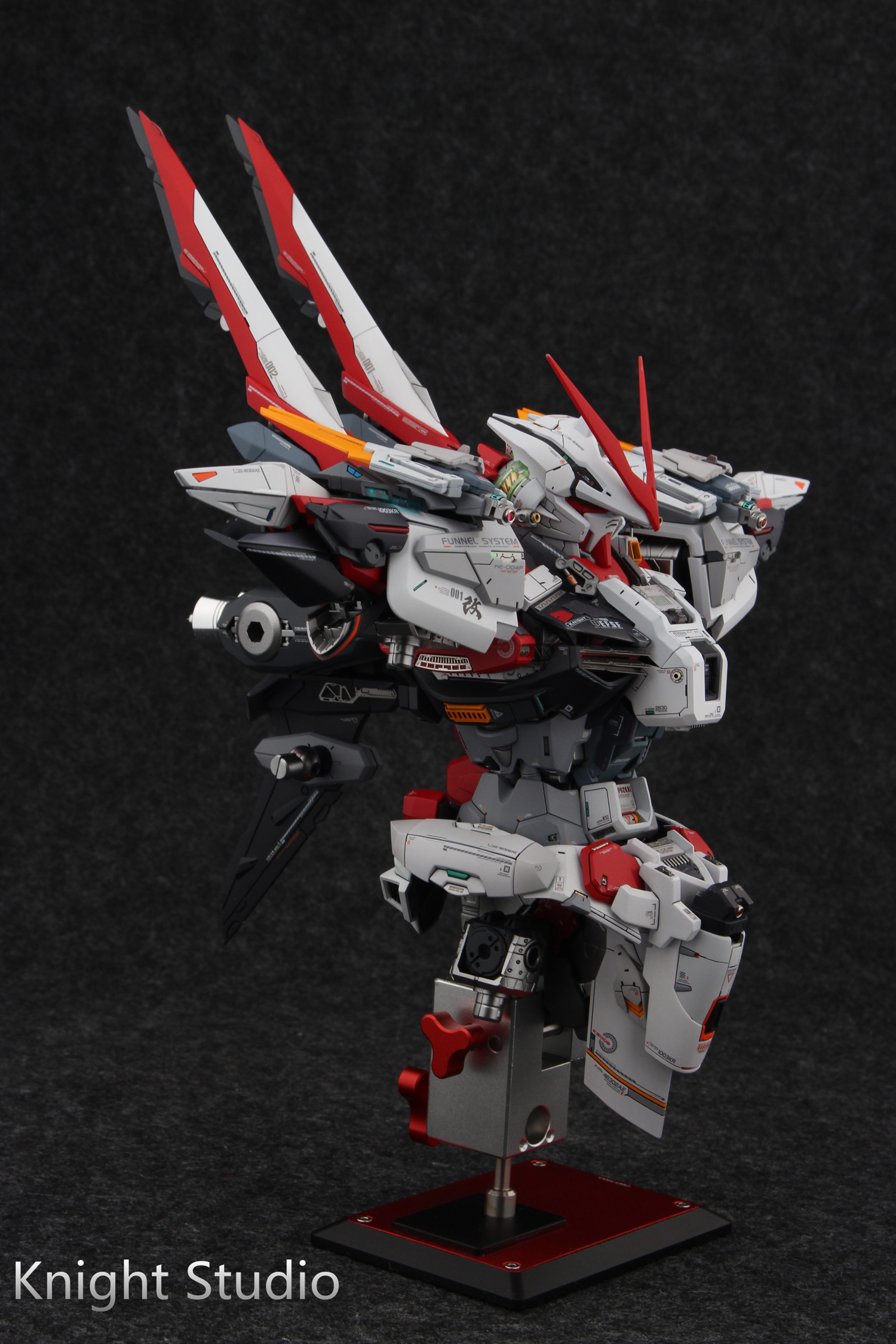 PG Gundam Astray Red Frame